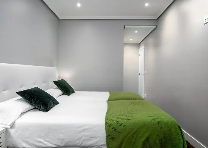 Διαμέρισμα 100m Playa Concha 4 Parking A 1 Calle